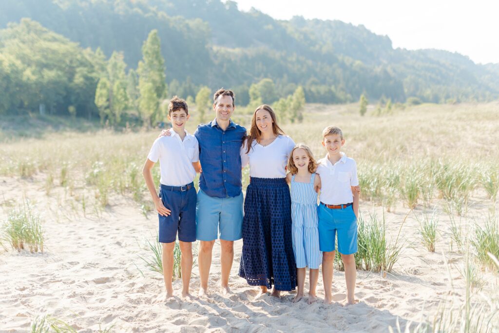 Expert Tips: How to Plan and Prepare for Extended Family Photos